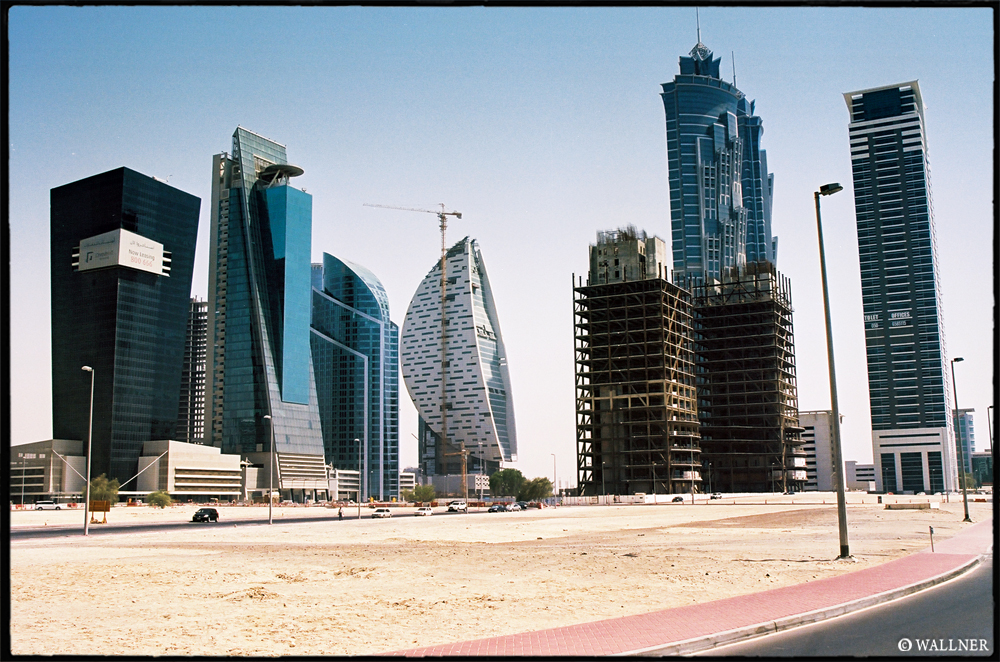 35mmPatrikWallner_Dubai_ArchitectsGoNutsLOWQ1000P