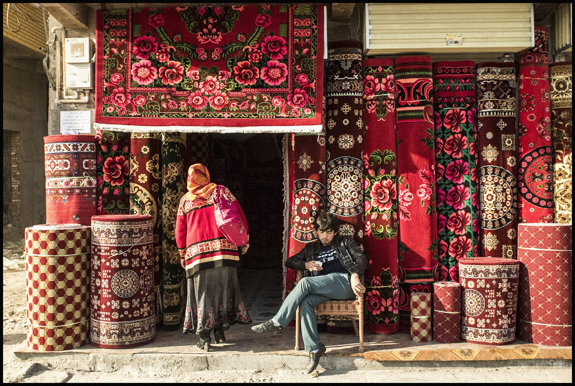 Digital Patrik Wallner Kashgar Carpets LOWQ 2000P
